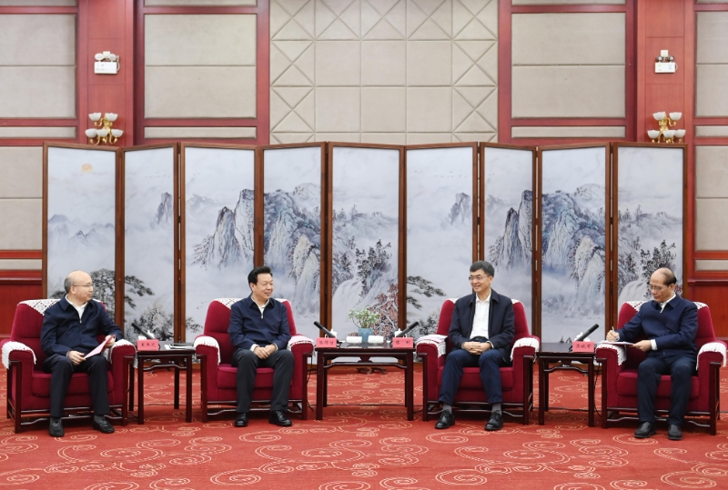 �Ї���V�c�ຣʡ���Yί���ຣ��Ͷ�����P�ڽM���Ї��}�����F�������f�h